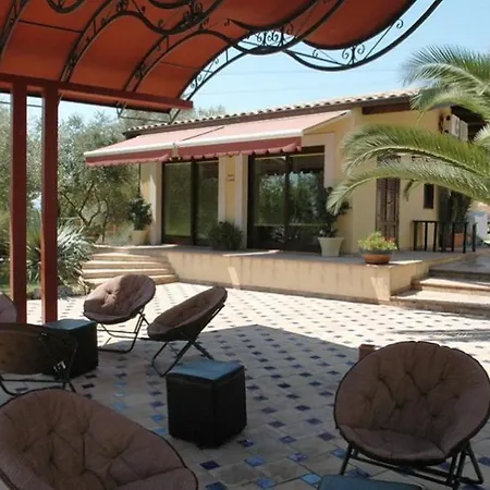 Il Sentiero Bed and Breakfast *