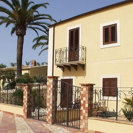 Il Sentiero Bed and Breakfast *